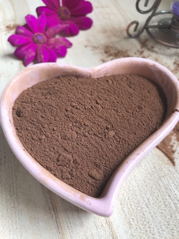 Bột cacao không ngọt, sữa bột sôcôla không có hạt coke
