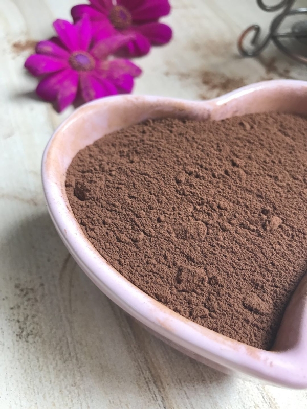 Bột cacao không ngọt, sữa bột sôcôla không có hạt coke