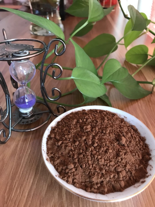 Thức ăn Cỏ ca cao Brown Brown, Sôcôla nóng